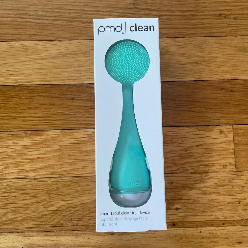 PMD Smart Facial Cleansing Device